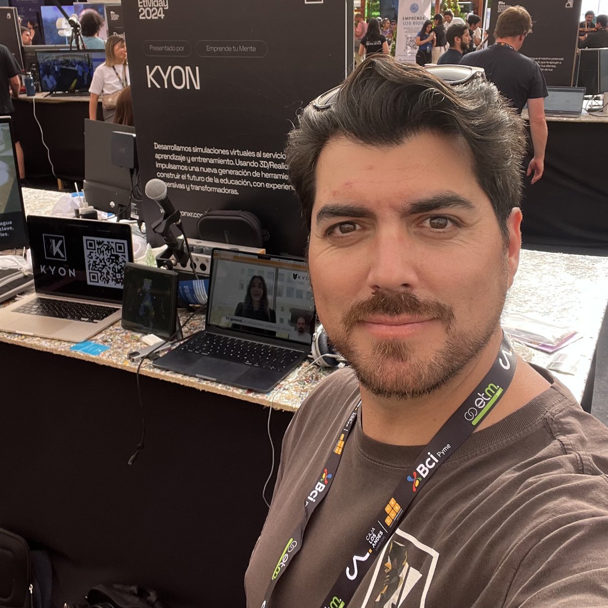 Stand de KYON XR en eDay mostrando gemelos digitales industriales